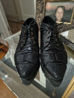 CHANEL Black Leather Derby Oxfords with Embossed CC Cap Toe